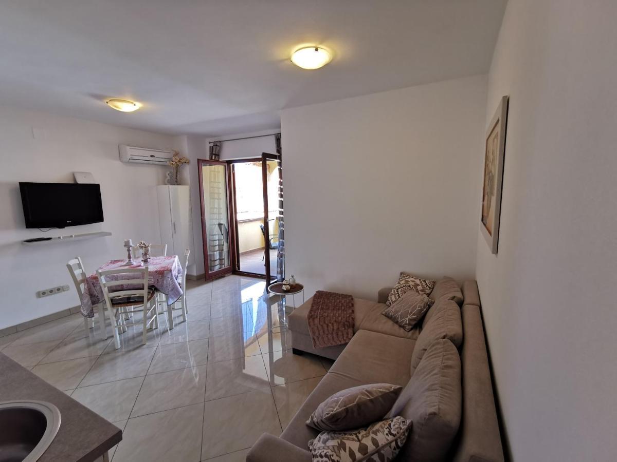 מאלינסקה Apartments Lea 2 מראה חיצוני תמונה