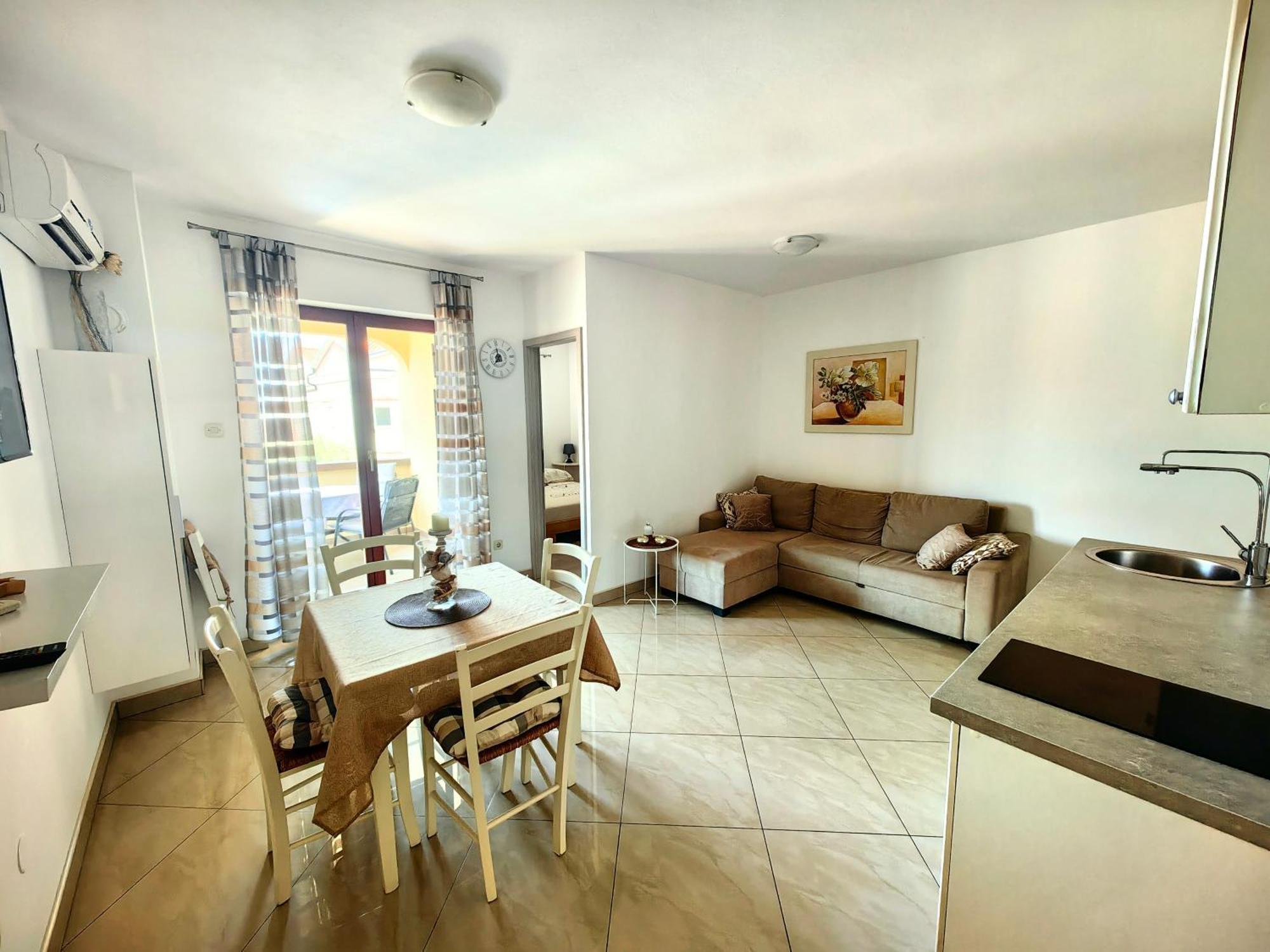 מאלינסקה Apartments Lea 2 מראה חיצוני תמונה